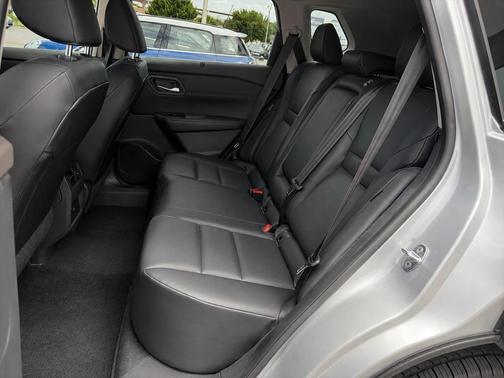 Brilliant Silver Metallic 2023 Nissan Rogue SV