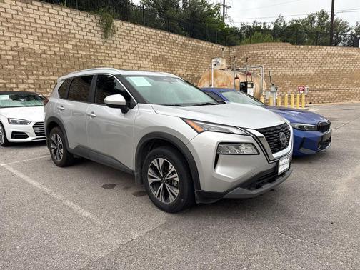 Brilliant Silver Metallic 2023 Nissan Rogue SV