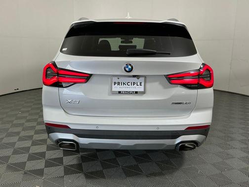 Mineral White Metallic 2024 BMW X3 sDrive30i