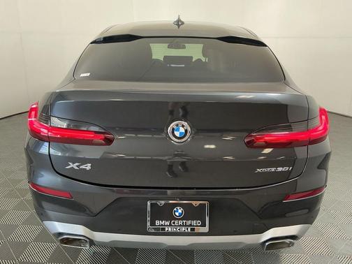 2023 BMW X4 xDrive30i