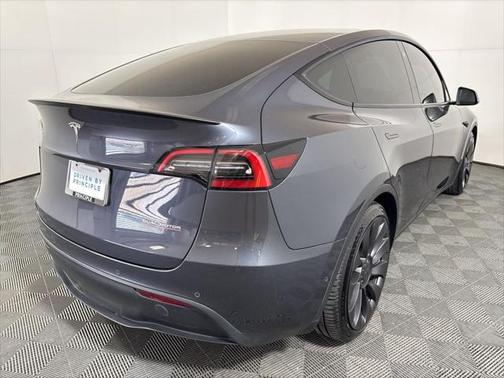 2022 Tesla Model Y Performance Dual Motor All-Wheel Drive