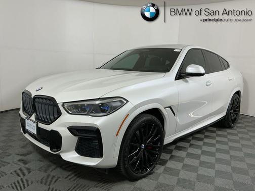 2022 BMW X6 M50i