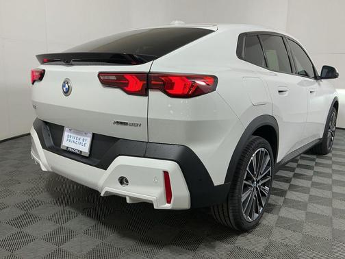 2026 BMW X2 xDrive28i