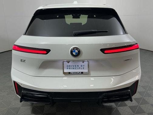 2026 BMW iX xDrive45