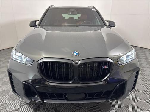 2025 BMW X5 M60i