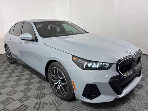 2025 BMW i5 eDrive40