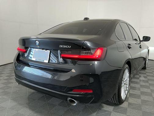 2023 BMW 330 330i