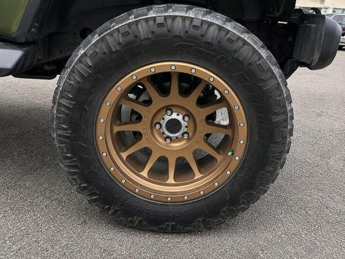 Sarge Green Clearcoat 2022 Jeep Gladiator Sport