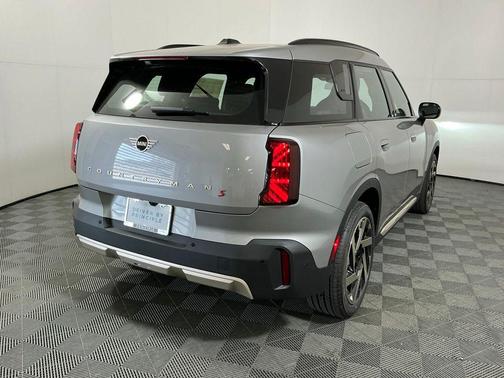 0c6b 2027 MINI Countryman Cooper S ALL4