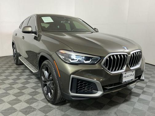Manhattan Green Metallic 2023 BMW X6 xDrive40i