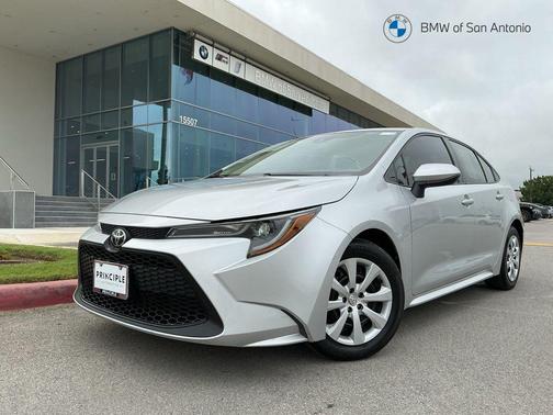 Classic Silver Metallic 2021 Toyota Corolla LE