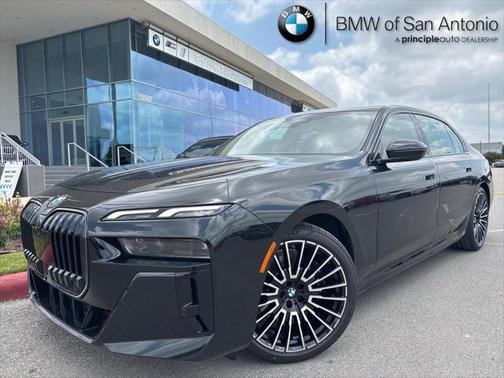 2025 BMW 740 i