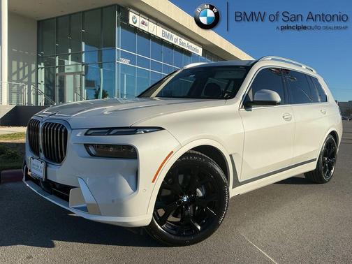 2023 BMW X7 xDrive40i