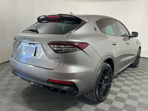 2022 Maserati Levante Modena