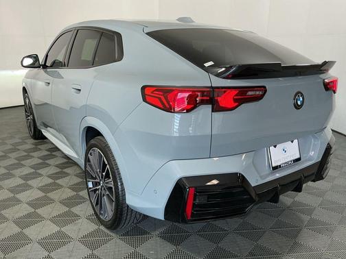 2025 BMW X2 xDrive28i