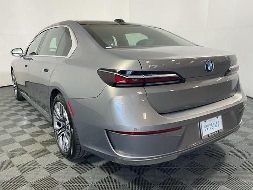 2024 BMW i7 eDrive50