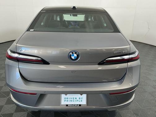 2024 BMW i7 eDrive50