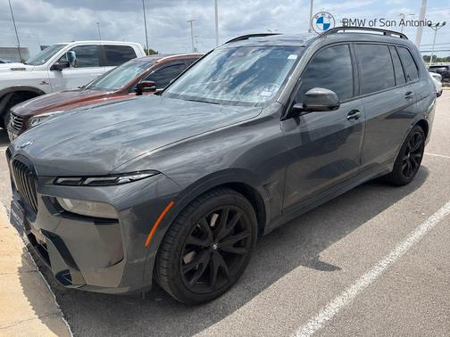 Dravit Grey Metallic 2026 BMW X7 xDrive40i