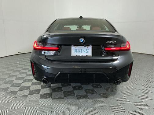 Black Sapphire Metallic 2026 BMW 330 330i