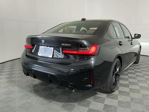 Black Sapphire Metallic 2026 BMW 330 330i
