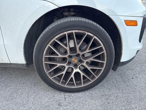 2019 Porsche Macan S