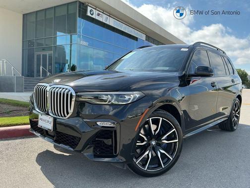 Black Sapphire Metallic 2019 BMW X7 xDrive50i