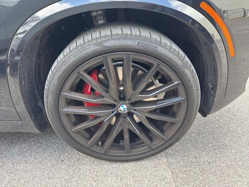 Black Sapphire Metallic 2025 BMW X5 sDrive40i