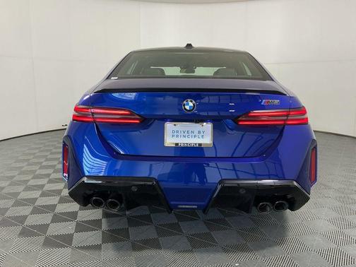 Marina Bay Blue Metallic 2026 BMW M5 Base