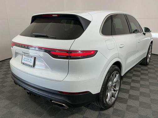 2019 Porsche Cayenne Cayenne