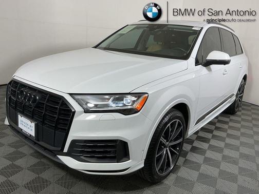 2021 Audi Q7 55 Premium Plus