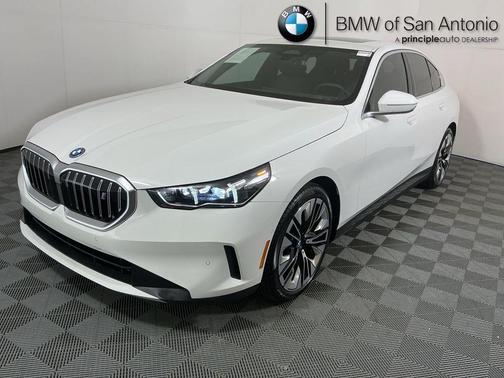 2025 BMW i5 eDrive40