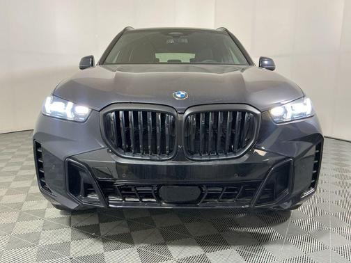 Carbon Black Metallic 2026 BMW X5 sDrive40i