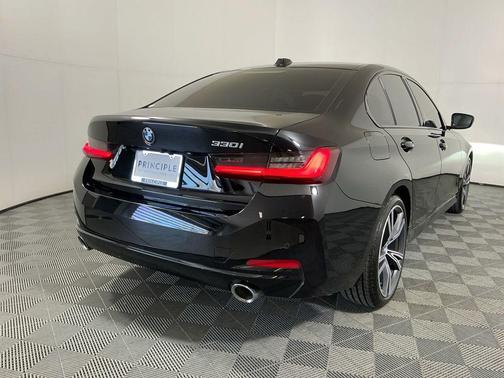 Jet Black 2023 BMW 330 330i