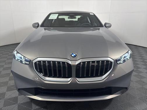 2024 BMW 530 i