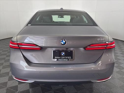 2024 BMW 530 i