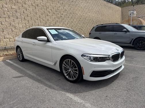 2020 BMW 540 540i