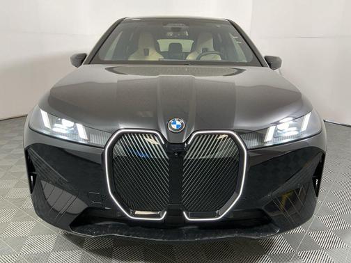 2026 BMW iX xDrive45