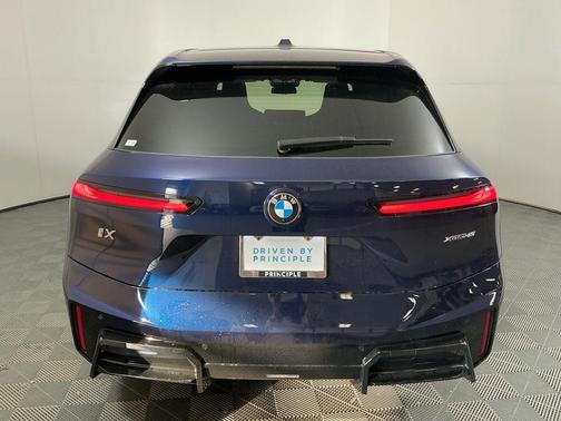 2026 BMW iX xDrive45