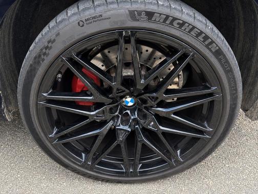 Carbon Black Metallic 2025 BMW X5 M Base