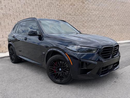 Carbon Black Metallic 2025 BMW X5 M Base