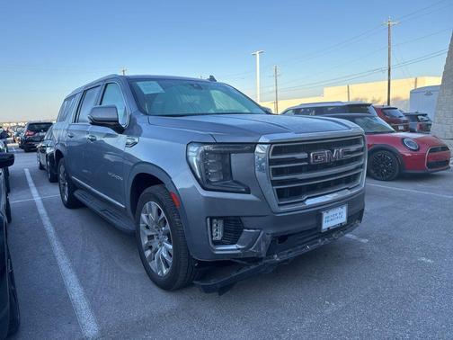 2022 GMC Yukon XL SLT