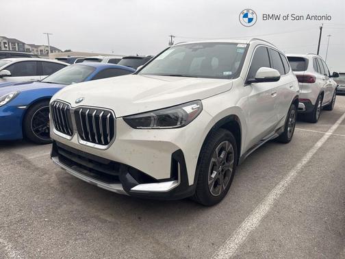 Alpine White 2025 BMW X1 xDrive28i