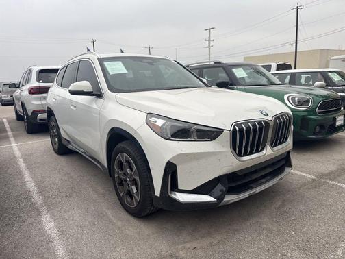Alpine White 2025 BMW X1 xDrive28i
