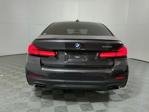 Dark Graphite Metallic 2023 BMW 530 i