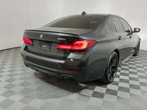 Dark Graphite Metallic 2023 BMW 530 i