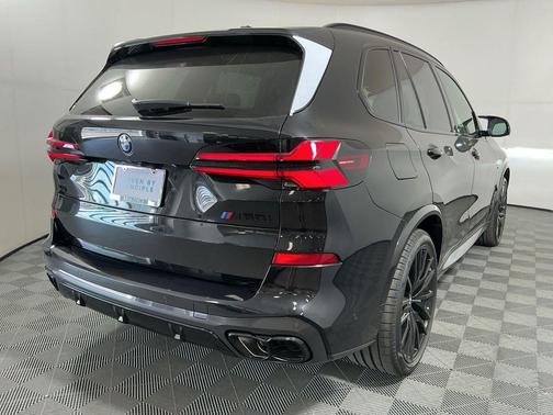 2026 BMW X5 M60i