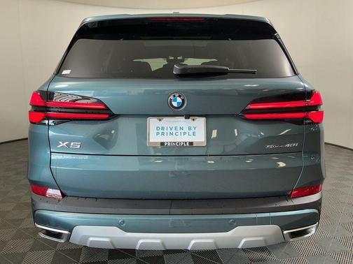 2026 BMW X5 sDrive40i