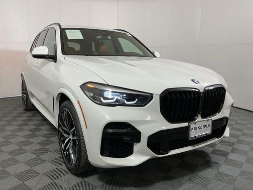 Alpine White 2023 BMW X5 sDrive40i