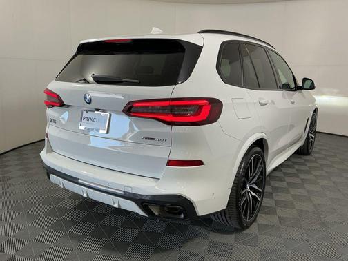 Alpine White 2023 BMW X5 sDrive40i