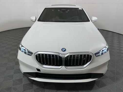 2024 BMW i5 eDrive40